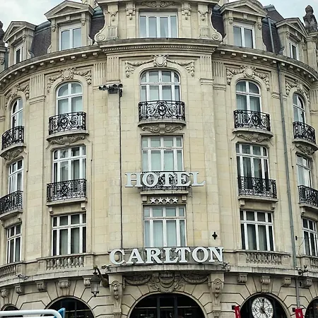 Zenith Grand Palais Hotel a capsule Lilla