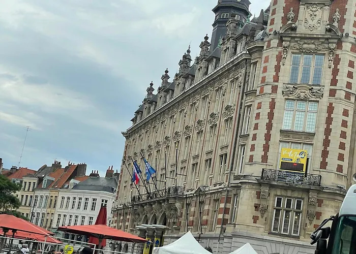 Zenith Grand Palais Hotel a capsule Lilla