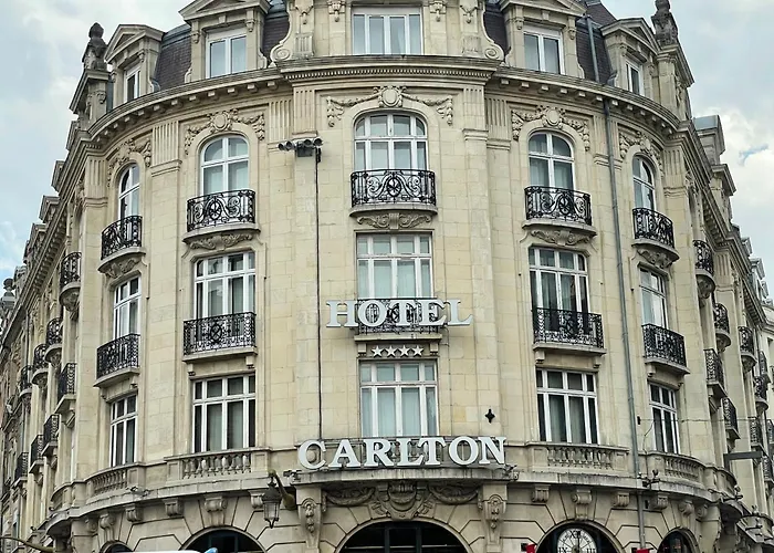 Zenith Grand Palais Hotel a capsule Lilla