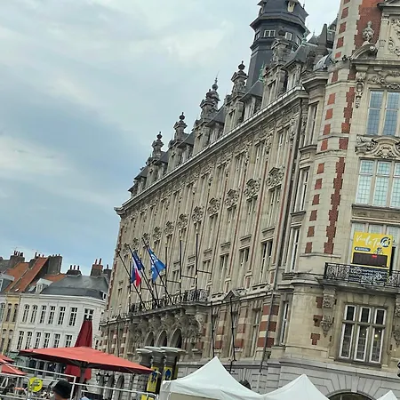 Zenith Grand Palais Kapsül Otel Lille